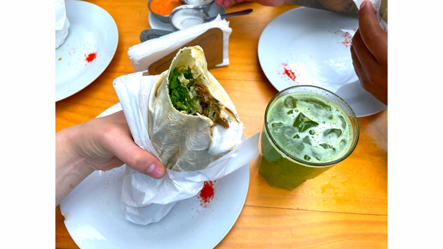 Shawarma and lemonade