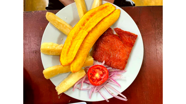 Breakfast at Parque Nacional Tingo Maria