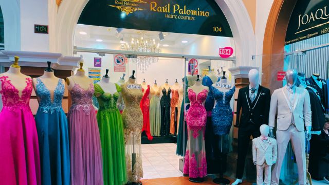 Unique Shopping In Perú: Custom Made Dresses And Culture Shocks