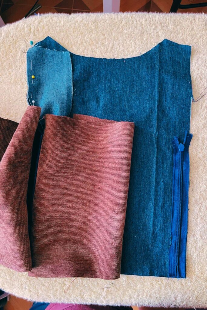 How To Sew an Invisible Zippered Pocket