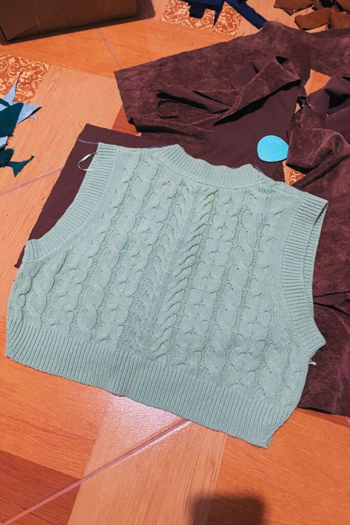 How To Make A Reversible Travel Vest - With Phone Pocket