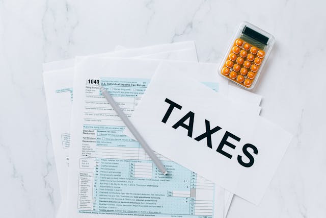 What You Should Know About Your Money Before Moving Abroad