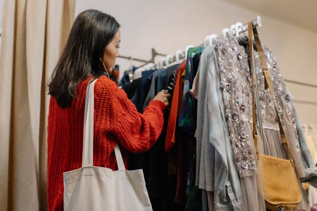 How To Have The Most Success Buying And Selling On Poshmark